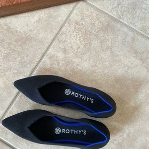 Rothys pointed to flat black